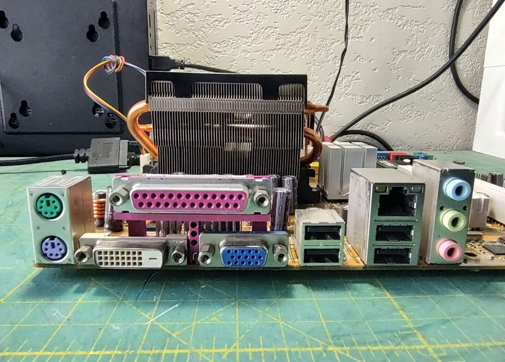 ASUS M2A-VM HDMI Phenom FX Socket-AM2+ uATX Motherboard